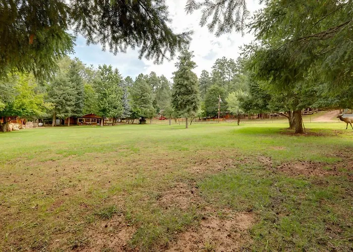 Holiday home Cozy On 1 Acre In Premier Neighborhood Pine
